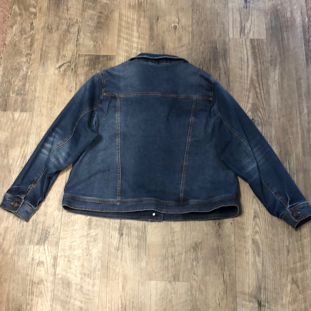 Max Jeans Denim Jacket - Picture 2 of 8